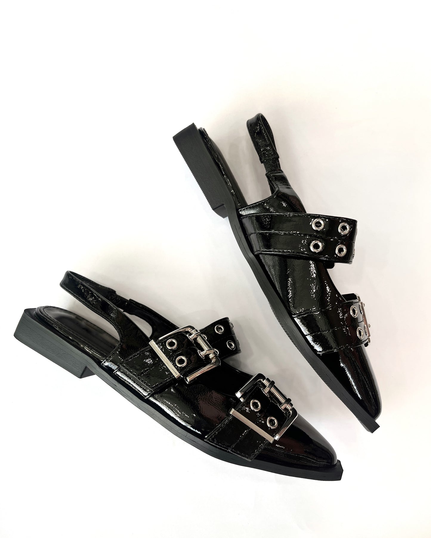 GIANNI FLATS/ LOAFERS