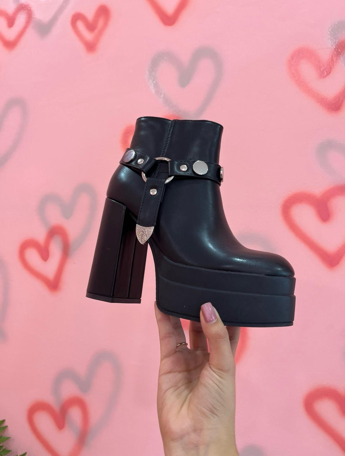 BECCA SHOES