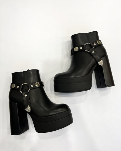 BECCA SHOES