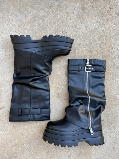 SHARK BOOTS