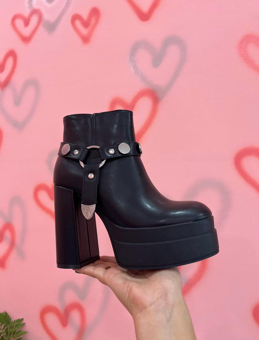 BECCA SHOES