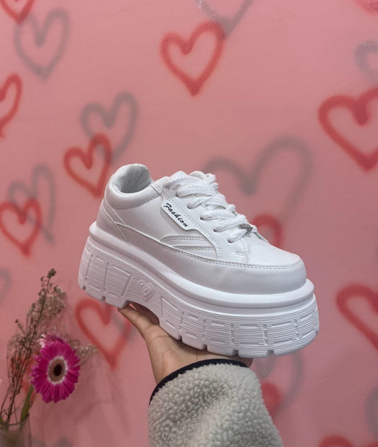 CHUNKY WHITE